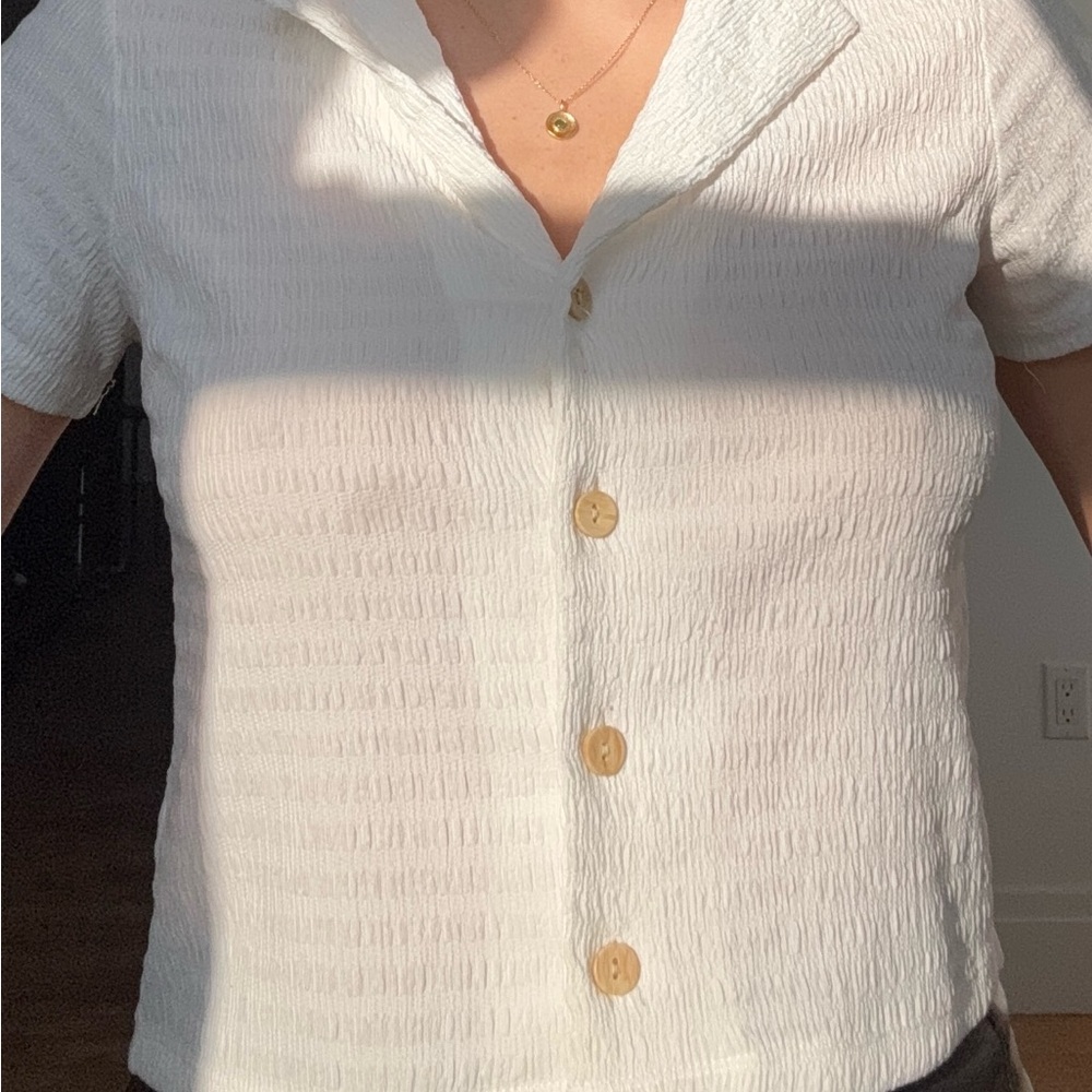 White Textured Button-Up Top - Picture 2 of 4